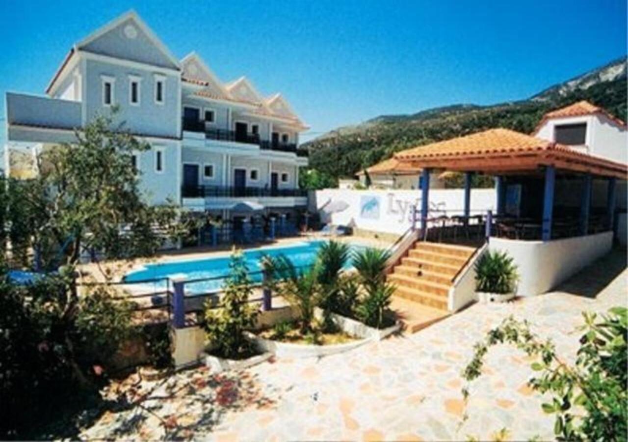 Lygies Apart Hotel Trapezaki  Exterior photo